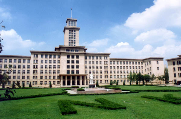 南开大学