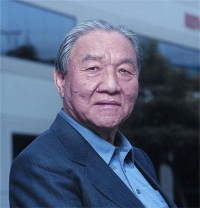 梯郁太郎.jpg